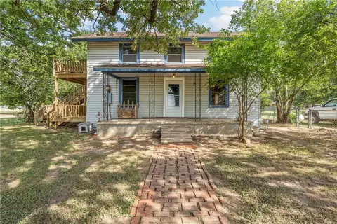 405 Oak St, Axtell, TX 76624