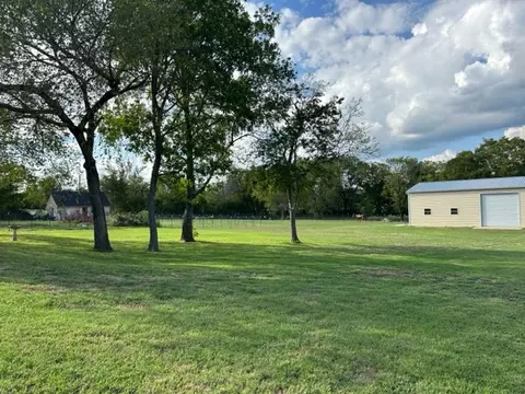 907 E Grayson, Mexia, TX 76667 photo 72