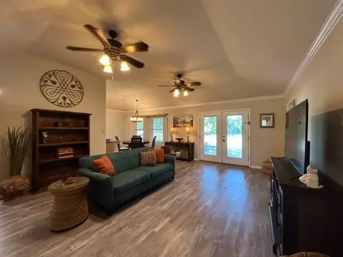 907 E Grayson, Mexia, TX 76667 photo 13