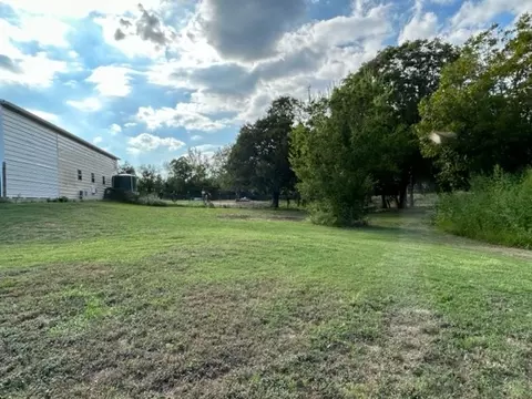 907 E Grayson, Mexia, TX 76667 photo 78