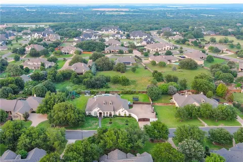 7030 Ledge Stone Dr, Mcgregor, TX 76657 photo 57