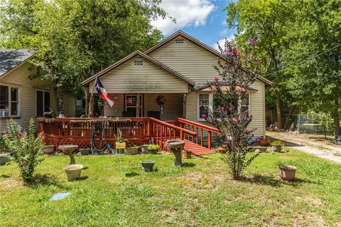 502 E Spruce St, West, TX 76691