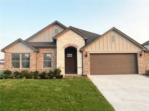 9800 Durango Trl, Waco, TX 76712