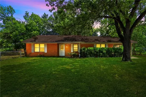 471 Lcr 466, Mexia, TX 76667