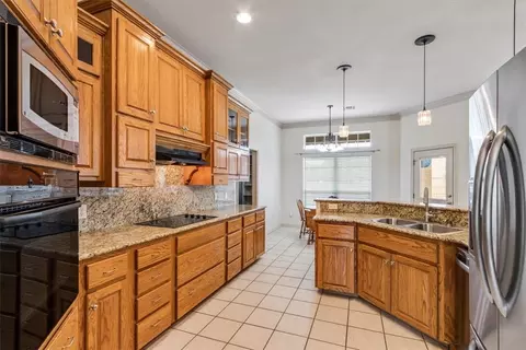 5608 Landsdown Dr, Waco, TX 76708 photo 15