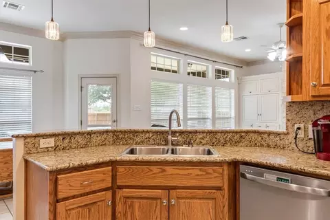 5608 Landsdown Dr, Waco, TX 76708 photo 16