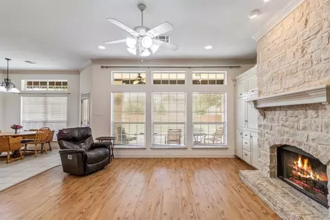 5608 Landsdown Dr, Waco, TX 76708 photo 9