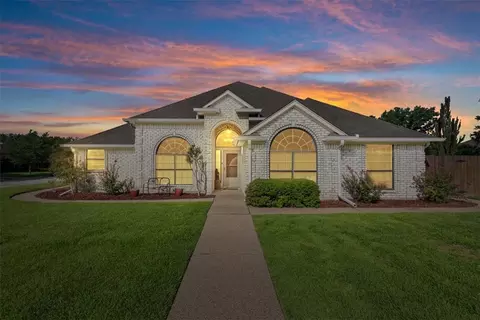 625 S Ruidoso Downs Dr, Robinson, TX 76706