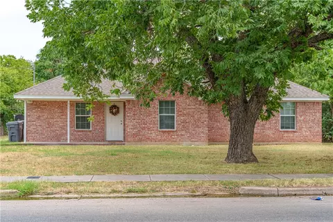 3400 N 25th St, Waco, TX 76708