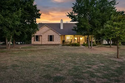 1785 Waldo Rd, Oglesby, TX 76561