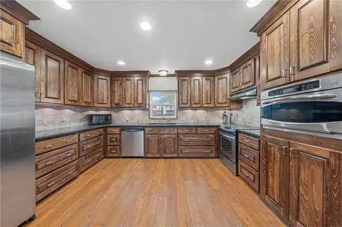 2084 Warren Rd, Lorena, TX 76655 photo 4
