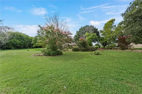 2084 Warren Rd, Lorena, TX 76655 photo 14