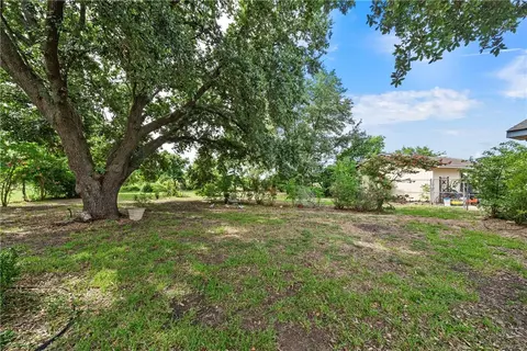 2084 Warren Rd, Lorena, TX 76655 photo 13
