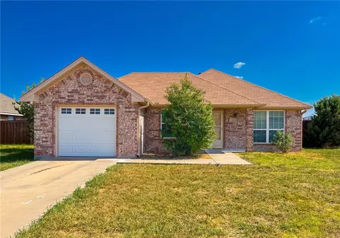 416 Stoneridge Dr, Hillsboro, TX 76645