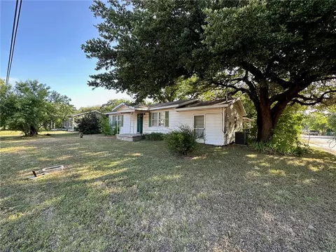 408 Powers St, Waco, TX 76705 photo 2