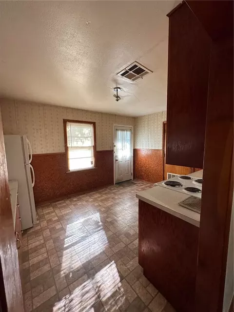 408 Powers St, Waco, TX 76705 photo 6