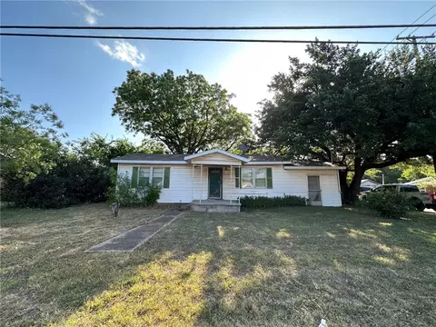 408 Powers St, Waco, TX 76705 photo 1