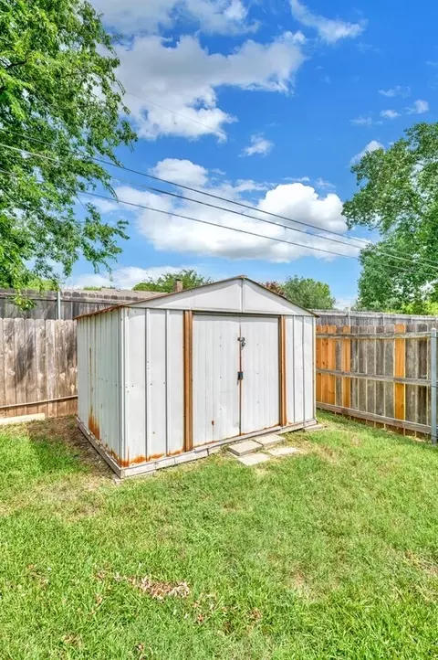 10601 Apache Dr, Waco, TX 76712 photo 32