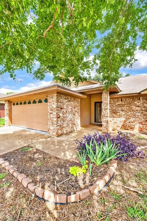 10601 Apache Dr, Waco, TX 76712 photo 3