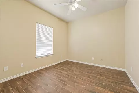 10329 Peony Ln, Waco, TX 76708 photo 17