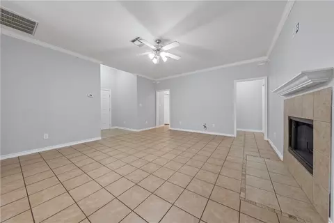 10329 Peony Ln, Waco, TX 76708 photo 4
