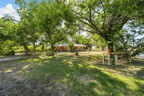 3026 Hcr 3363 Rd, Hubbard, TX 76648
