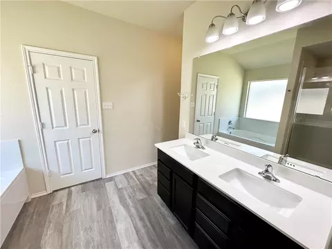 3000 Beutel Rd, Lorena, TX 76655 photo 27