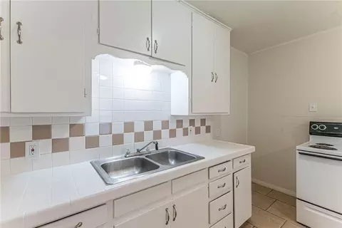3713 N 21st St, Waco, TX 76708 photo 8