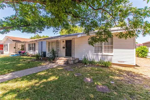 3713 N 21st St, Waco, TX 76708 photo 2