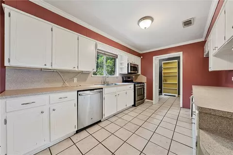 517 Old Steinbeck Rd, Waco, TX 76708 photo 9