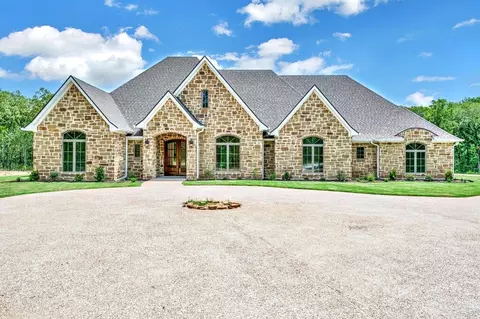 3555 E Old Axtell Rd, Axtell, TX 76624