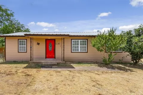 3370 Cr 303 Rd, Oglesby, TX 76561
