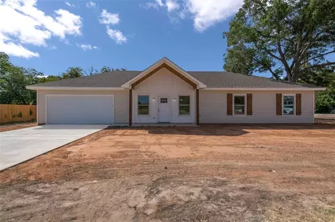 403 E G St, Meridian, TX 76665