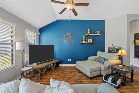10317 Condor Loop, Waco, TX 76708 photo 3