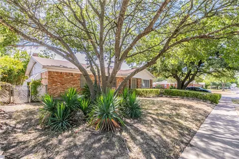 848 N 59th St, Waco, TX 76710