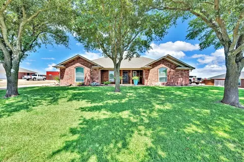 2030 Westward Trl, Bruceville, TX 76630