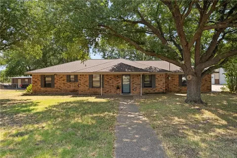 303 Anthony Dr, Waco, TX 76705