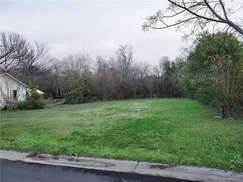 924 Oakwood Ave, Waco, TX 76705