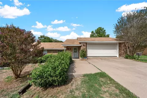 3025 Maple Hill Cir, Waco, TX 76708