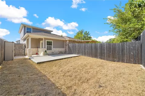 422 Spring St, Mcgregor, TX 76657 photo 13