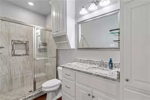 422 Spring St, Mcgregor, TX 76657 photo 7