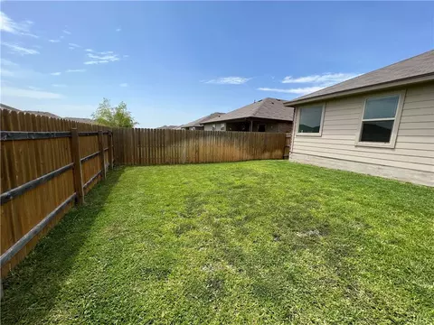 2920 Beutel Rd, Lorena, TX 76655 photo 9