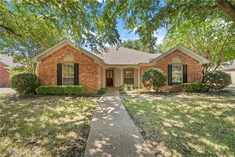 1216 Meadow Mountain Dr, Waco, TX 76712