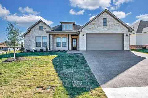 9821 Durango Trl, Woodway, TX 76712