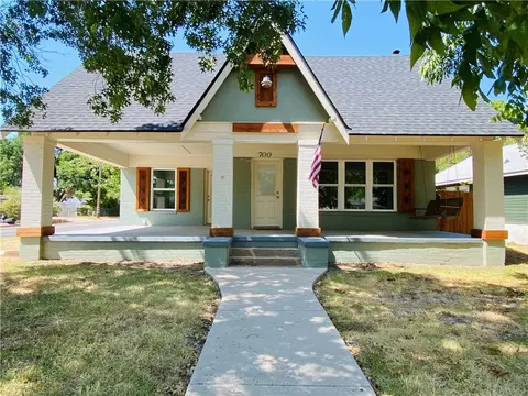 700 N 33rd St, Waco, TX 76707