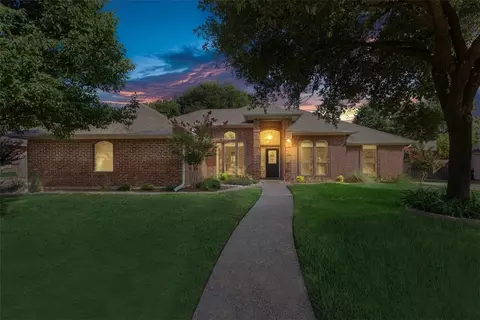 200 E Chapman Rd, Hewitt, TX 76643