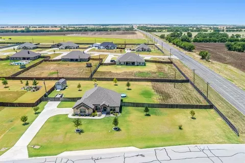 114 Ralynn Dr, Lorena, TX 76655 photo 2