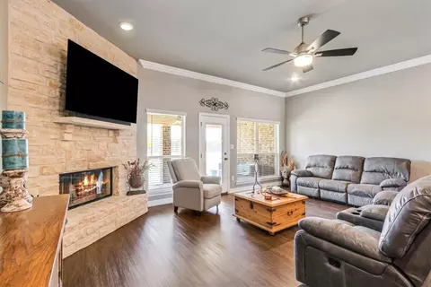 114 Ralynn Dr, Lorena, TX 76655 photo 8