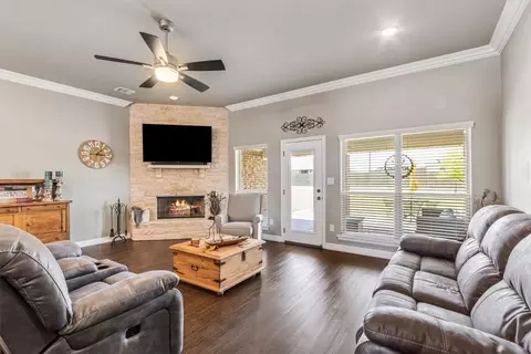 114 Ralynn Dr, Lorena, TX 76655 photo 9