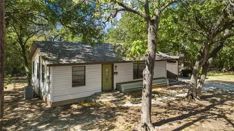 504 Grandview Dr, Gatesville, TX 76528